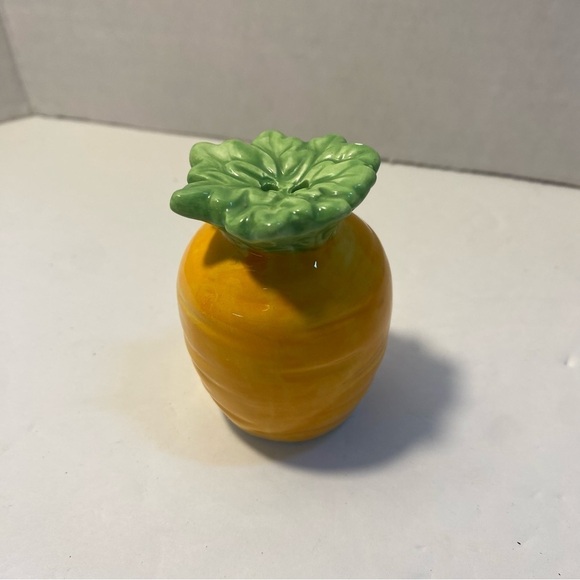 Miniature carrot pepper shaker - Picture 4 of 4